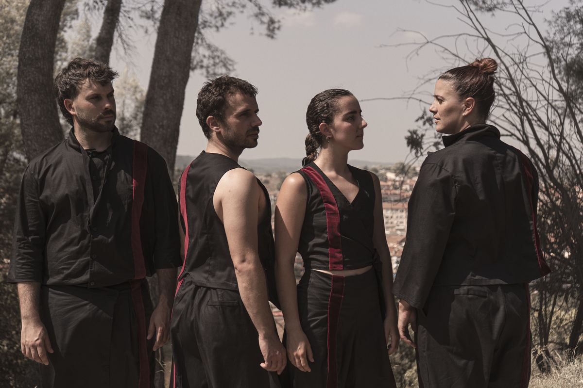 Repic, espectacle de dansa d’arrel de Radicel·la amb castanyoles