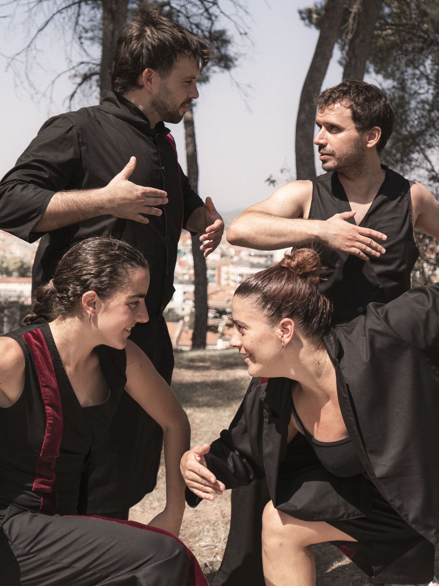 Repic, espectacle de dansa d’arrel de Radicel·la amb castanyoles